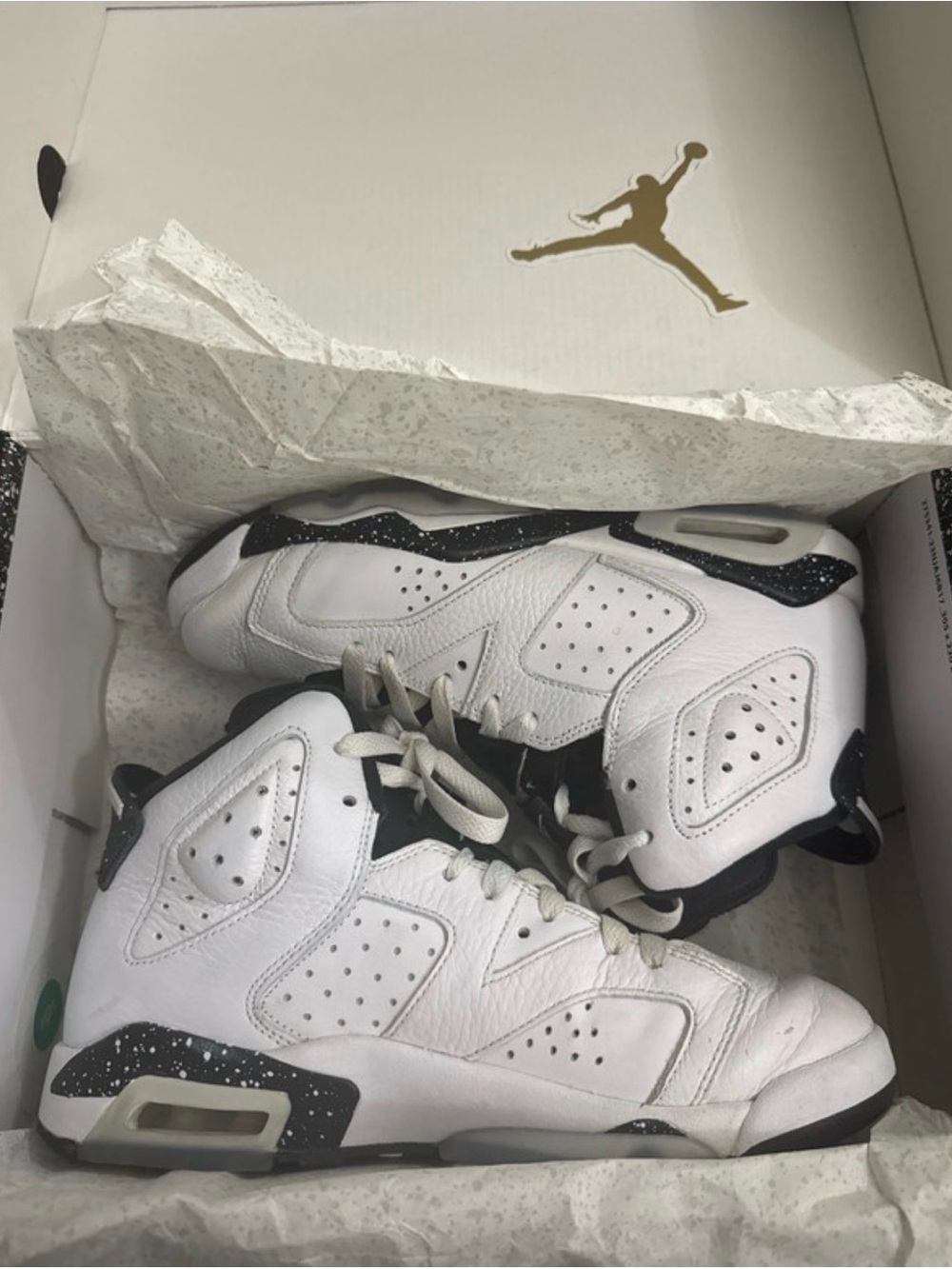Jordan Kids White and Black Speckled Retro Basketball Sneakers